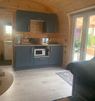 872C25E4-8C8E-4015-BF95-689348C3E227