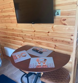 982E32D4-8408-4FB3-BF25-3FE3E9B2BD3D