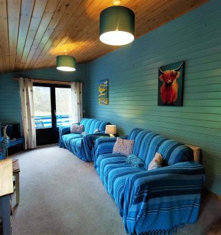 Glen-Bay-Lodge-Living-Area-2