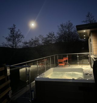 4B0FE3F2-2675-44B0-A8BC-866AF1AD12F1