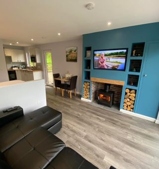 55890716-EDDA-462B-B078-30283A56A779