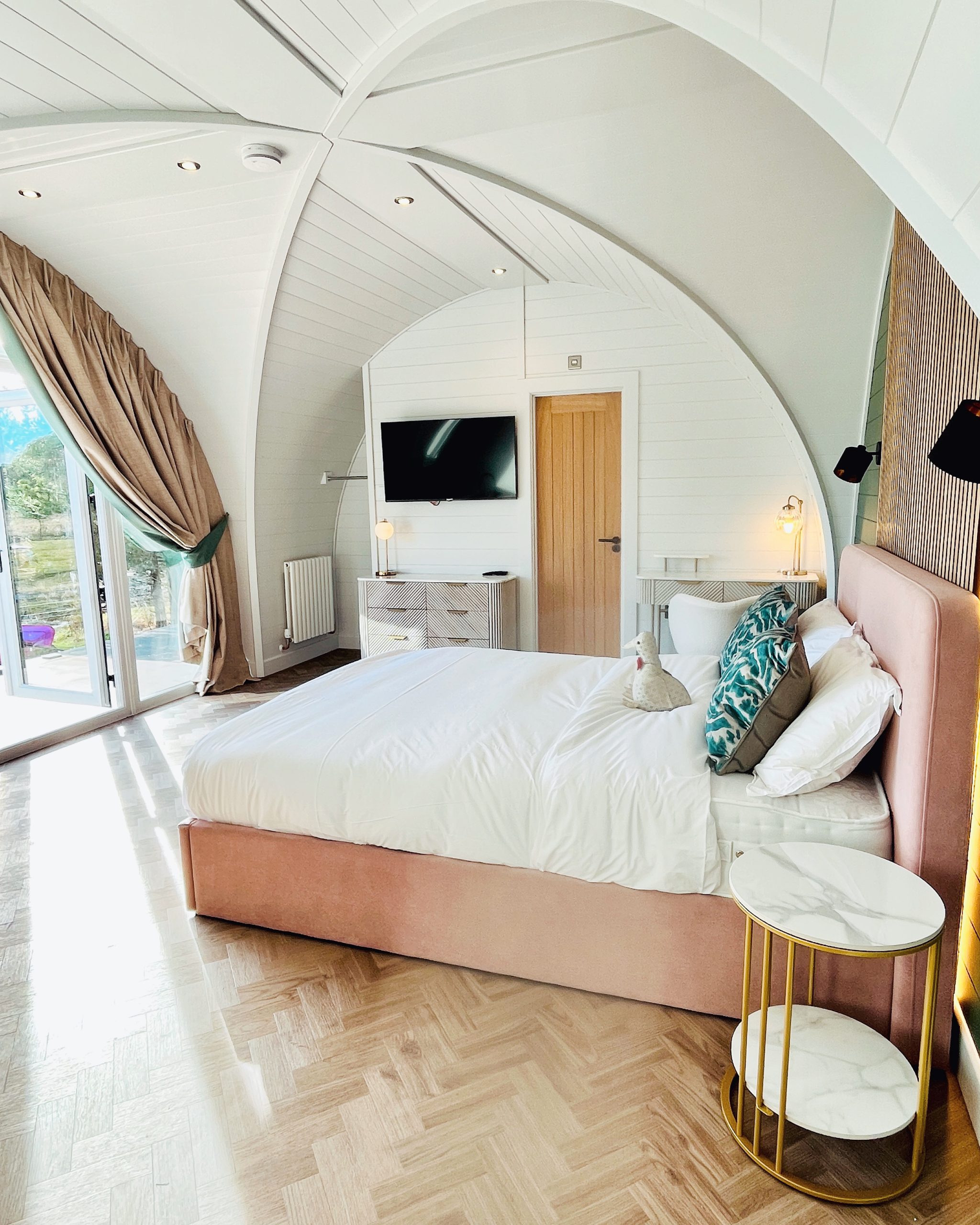 BD23ED8E-7C92-492F-A6C5-A0A6F9A47493-2